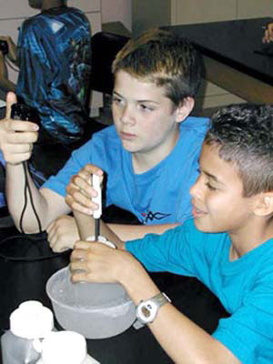 BEAMS students learn about energy transfer, insulators and scientific procedure during the Cold Stuff activity.