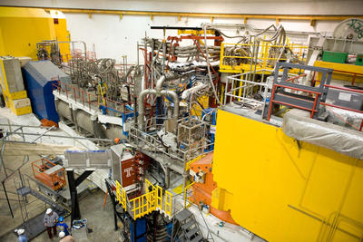 experimental hall during installation
